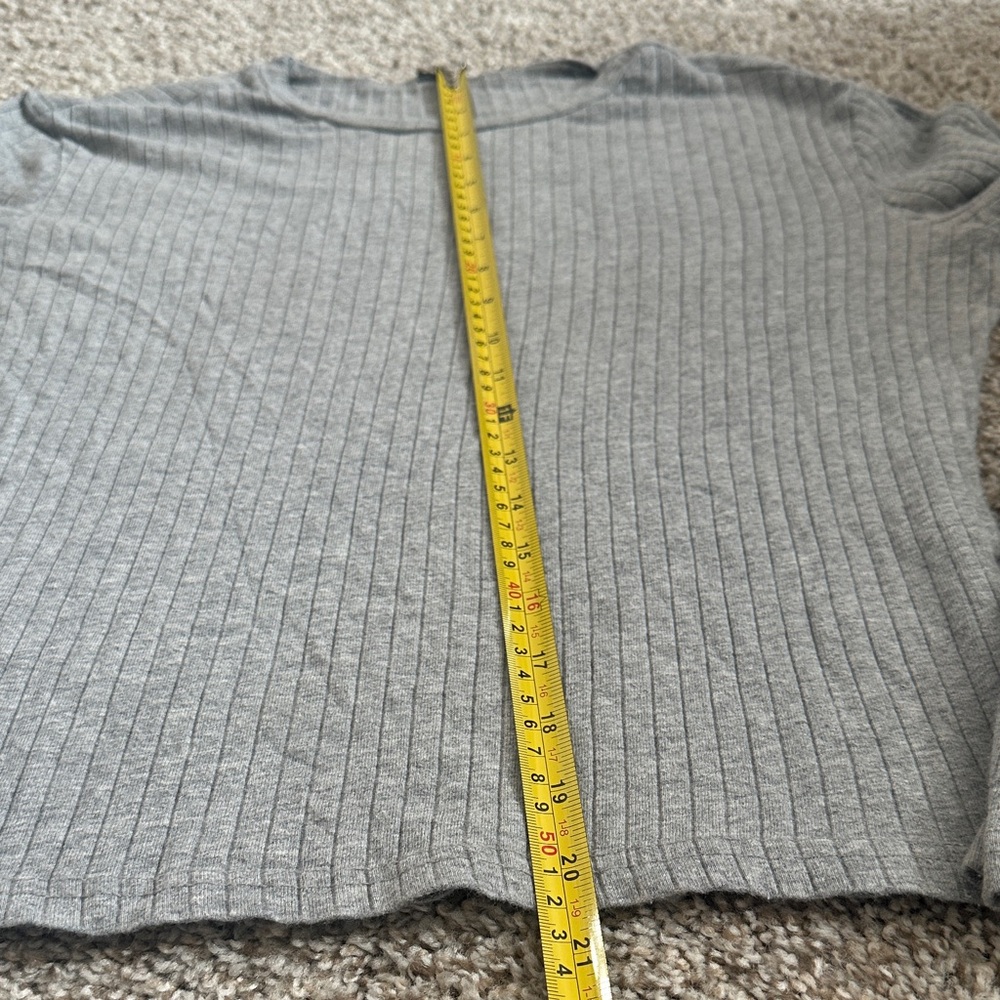 Gray Ribbed Long Sleeve Top - Picture 3 of 6